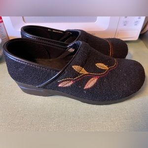 Dansko Felted Wool Professional Clogs SIZE 41 EUC